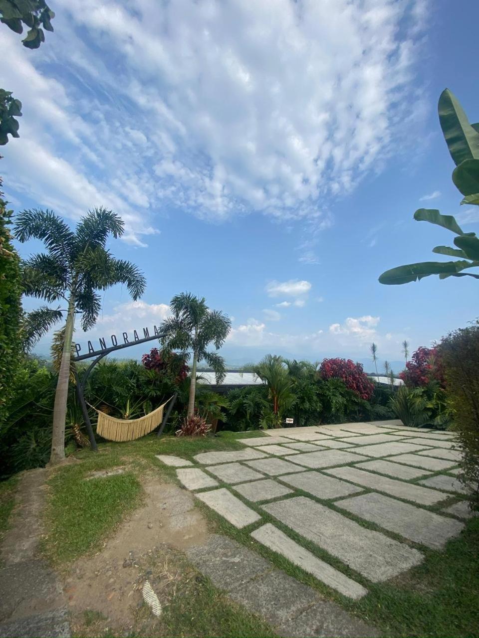 Panorama Pueblo Tapao Villa Armenia  Buitenkant foto